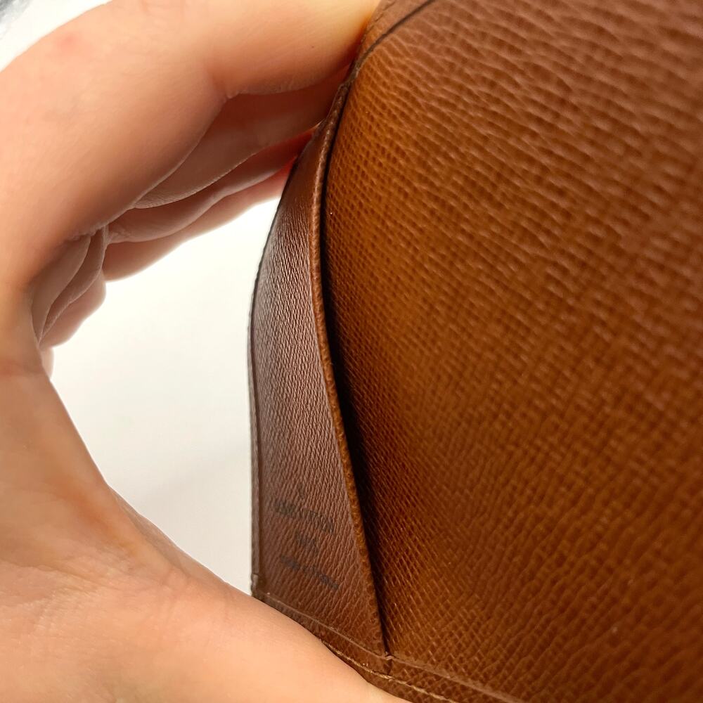 Louis Vuitton Bifold Horizontal Document Flat Wallet - Picture 9 of 9